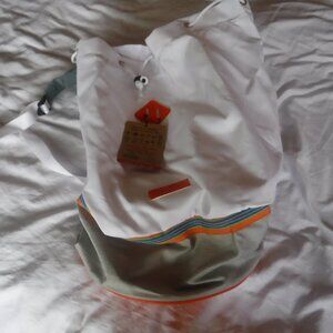 Fitkicks throwback Bucket White Backpack Bag Pull Sting Bag New